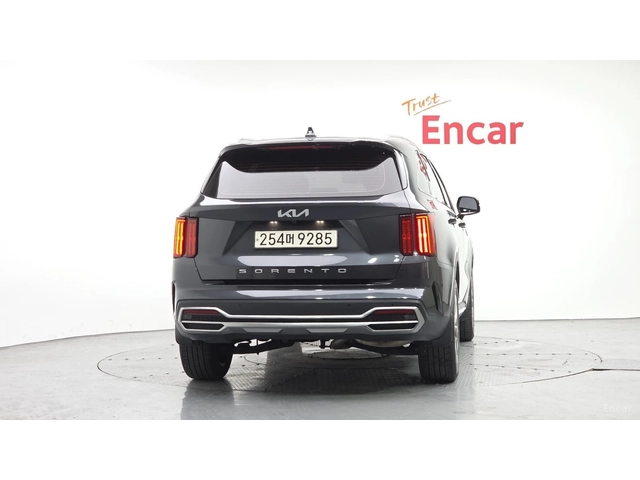 Kia Sorento 2.2D* Trendy* ПОДГРЕВ* КАМЕРА* КОЖА* KEYLESS* - автомобили, коли, обяви за нови и употребявани 3