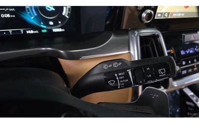Kia Sorento NOBLESSE* HYBRID* 4x4* 360* 7 МЕСТА* DISTRO* ОБДУХ - автомобили, коли, обяви за нови и употребявани 11