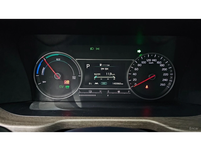 Kia Sorento PRESTIGE* HYBRID* 4x4* LANE* ОБДУХ - автомобили, коли, обяви за нови и употребявани 3