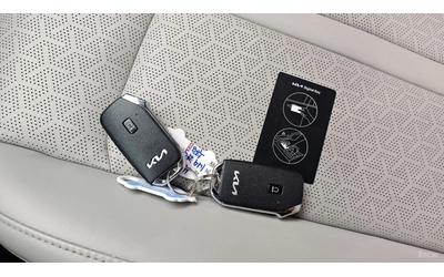 Kia Sorento PRESTIGE* HYBRID* 4x4* LANE* ОБДУХ - автомобили, коли, обяви за нови и употребявани 14