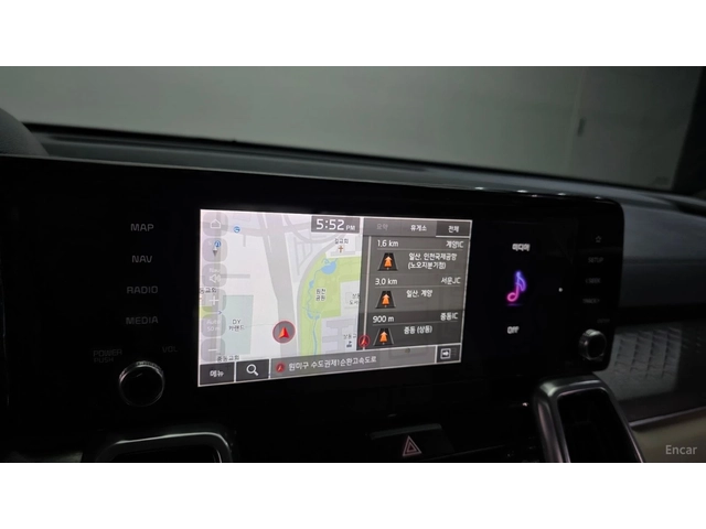 Kia Sorento SIGNATURE/DIGITAL/PANOROOF/HEAD-UP/ - автомобили, коли, обяви за нови и употребявани 9
