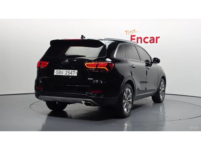 Kia Sorento 2.0T* PRESTIGE* КОЖА* ПОДГРЕВ* ОБДУХВ* НАВИ* КАМЕР - автомобили, коли, обяви за нови и употребявани 1
