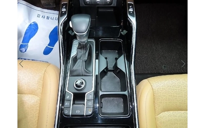 Kia Sorento Prestige - автомобили, коли, обяви за нови и употребявани 9