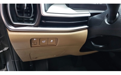 Kia Sorento 2.2 Diesel 4WD - автомобили, коли, обяви за нови и употребявани 10