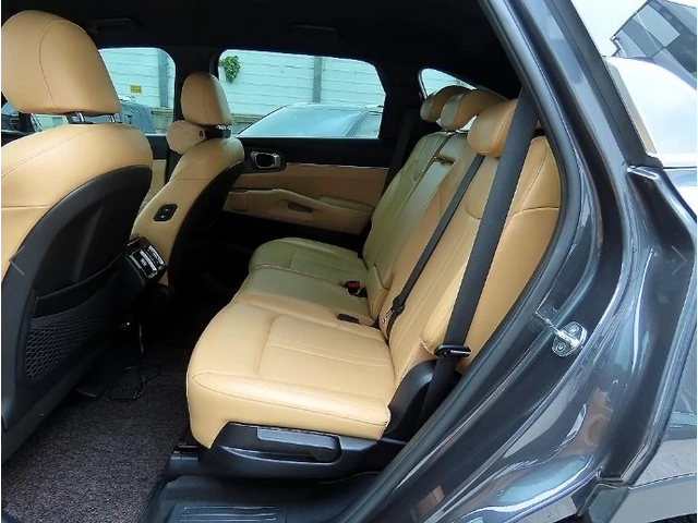 Kia Sorento Prestige - автомобили, коли, обяви за нови и употребявани 5