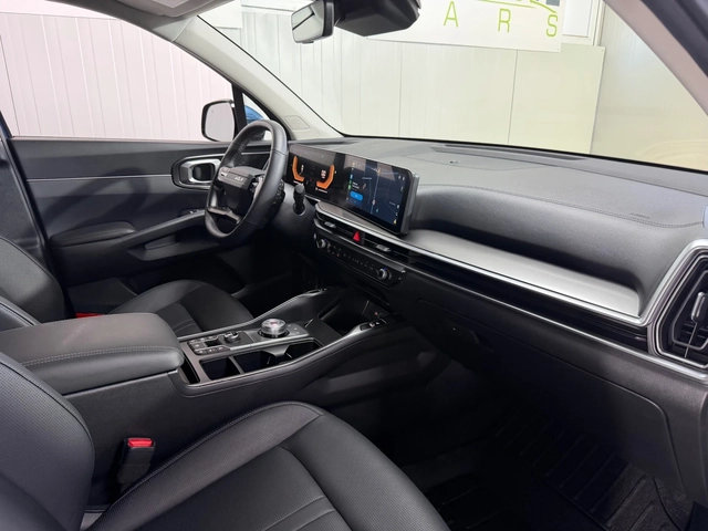 Kia Sorento 3280км * 2026* Plug-In Hybrid * AWD* - автомобили, коли, обяви за нови и употребявани 10