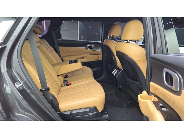 Kia Sorento 2.2 CRDi Signature | Drive Wise | 360  | Ventilate - автомобили, коли, обяви за нови и употребявани 9