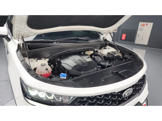 Kia Sorento 2.2 Diesel 2WD Prestige - автомобили, коли, обяви за нови и употребявани 4