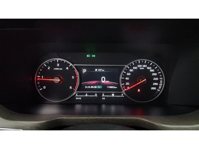 Kia Sorento 2.2 Diesel 2WD Prestige - автомобили, коли, обяви за нови и употребявани 6
