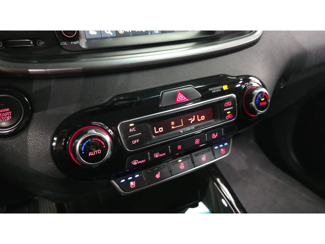 Kia Sorento 2.0 CRDi 4WD Prestige (Model 2018) - автомобили, коли, обяви за нови и употребявани 12