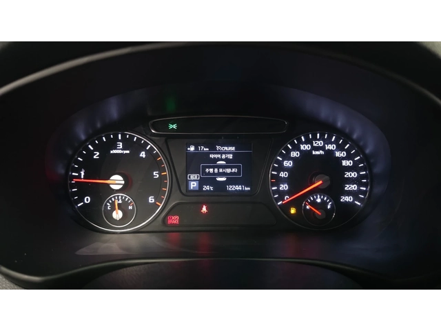 Kia Sorento 2.0 CRDi 4WD Prestige (Model 2018) - автомобили, коли, обяви за нови и употребявани 8