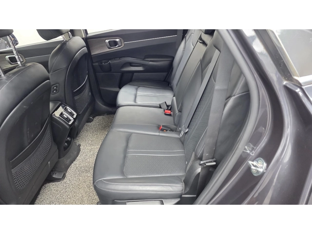 Kia Sorento 2.2 CRDi 4WD Prestige - автомобили, коли, обяви за нови и употребявани 11