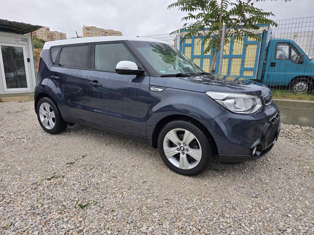 Kia Soul 1.6 CRDI - автомобили, коли, обяви за нови и употребявани 2