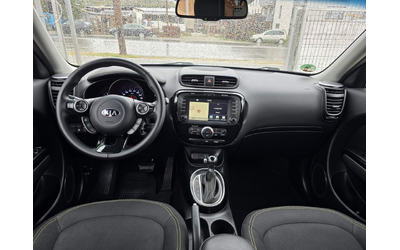 Kia Soul 1.6 CRDI - автомобили, коли, обяви за нови и употребявани 6