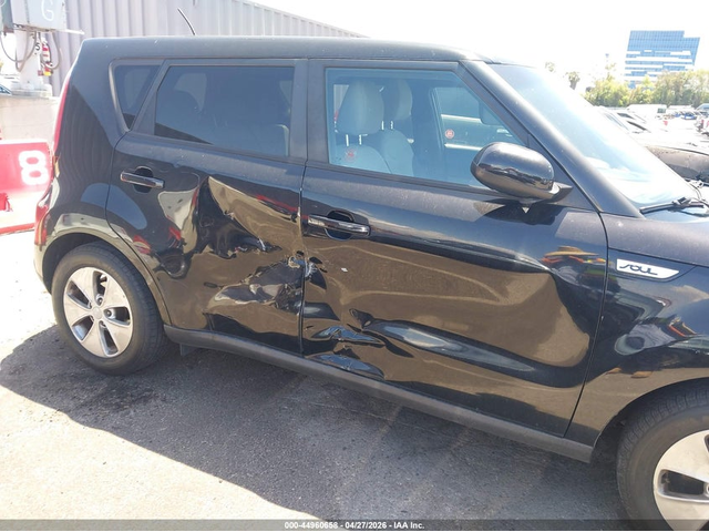 Kia Soul 1.6L I-4 DI, DOHC, VVT, 130HP Front Wheel Drive - автомобили, коли, обяви за нови и употребявани 5