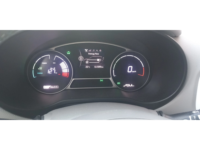 Kia Soul Soul EV   60000km - автомобили, коли, обяви за нови и употребявани 7