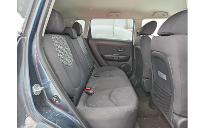 Kia Soul 2.0L 4 Front-wheel Drive - автомобили, коли, обяви за нови и употребявани 10