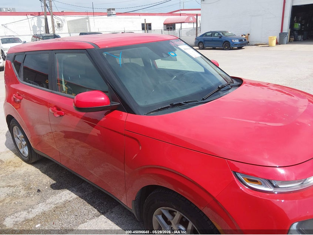 Kia Soul 2.0L I-4 DOHC, VVT, 147HP Front Wheel Drive - автомобили, коли, обяви за нови и употребявани 12