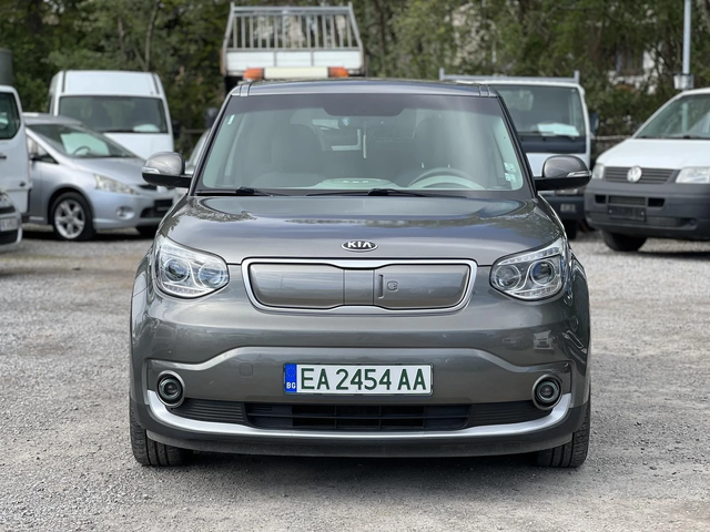 Kia Soul 2 комплекта гуми с джанти Всичко платено - автомобили, коли, обяви за нови и употребявани 2