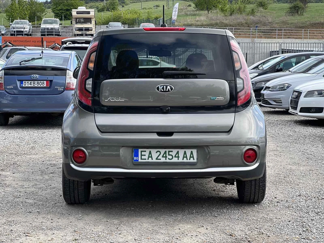 Kia Soul 2 комплекта гуми с джанти Всичко платено - автомобили, коли, обяви за нови и употребявани 6