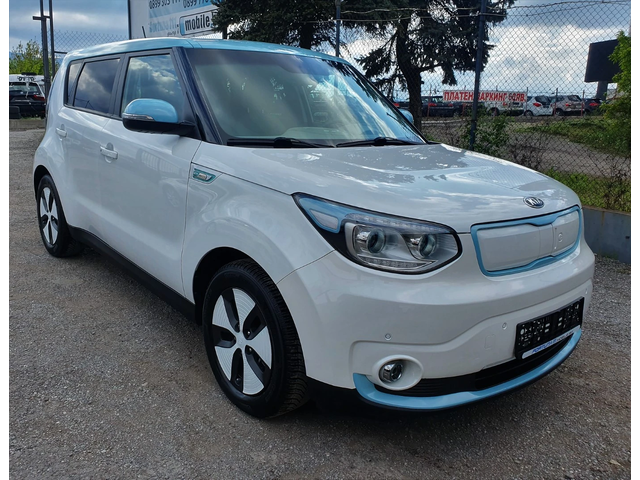Kia Soul Full Eco Electric - автомобили, коли, обяви за нови и употребявани 2