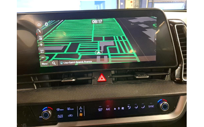 Kia Sportage 1.6 T-GDi/ HYBRID/ Active Business/ 4x2 / Очакван! - автомобили, коли, обяви за нови и употребявани 8