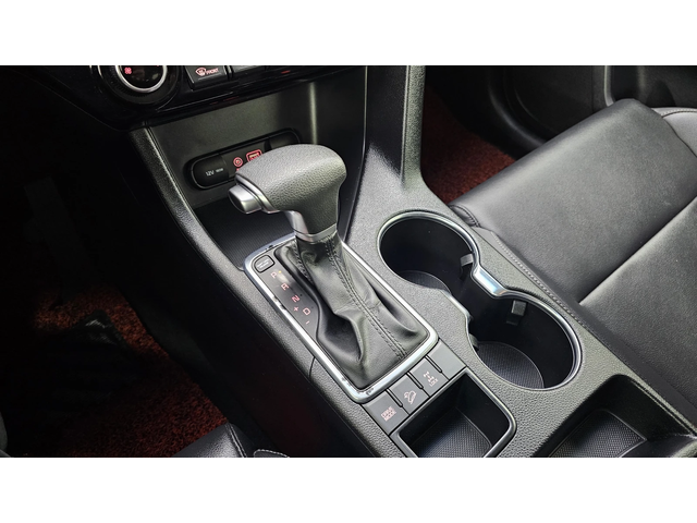 Kia Sportage 4th Generation Diesel 2.0 4WD Trendy - автомобили, коли, обяви за нови и употребявани 8