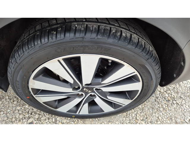 Kia Sportage 2.0CRDI 4X4 160хилКАМЕРА КОЖА JBL ПАНОРАМА ВИДЕО - автомобили, коли, обяви за нови и употребявани 4