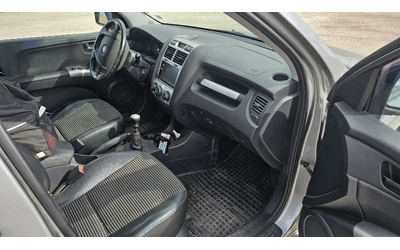 kia-sportage-2-0-crdi-140 - 5