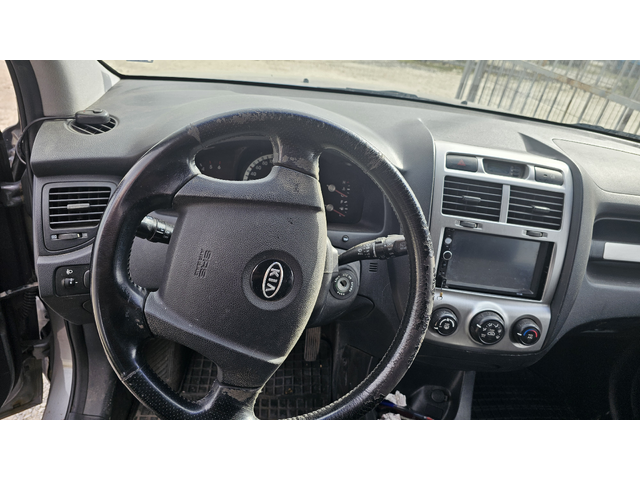 Kia Sportage 2.0 CRDi 140 - автомобили, коли, обяви за нови и употребявани 7