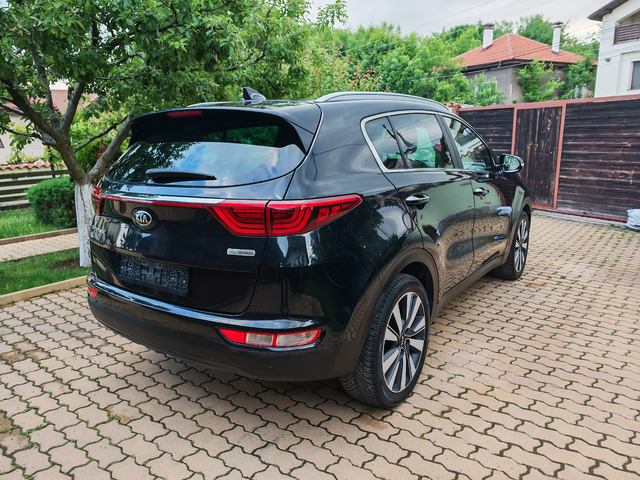 Kia Sportage 2.0CRDI-КОЖА-НАВИГАЦИЯ-КАМЕРА - автомобили, коли, обяви за нови и употребявани 3