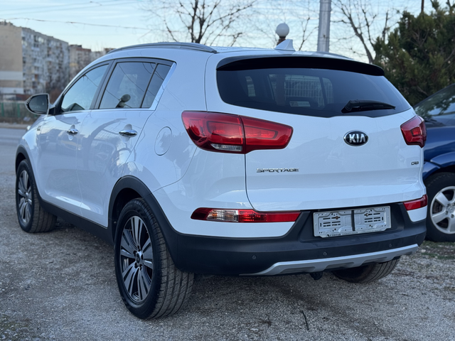 Kia Sportage Kia Sportage 2.0d 4x4 FaceLift - автомобили, коли, обяви за нови и употребявани 4