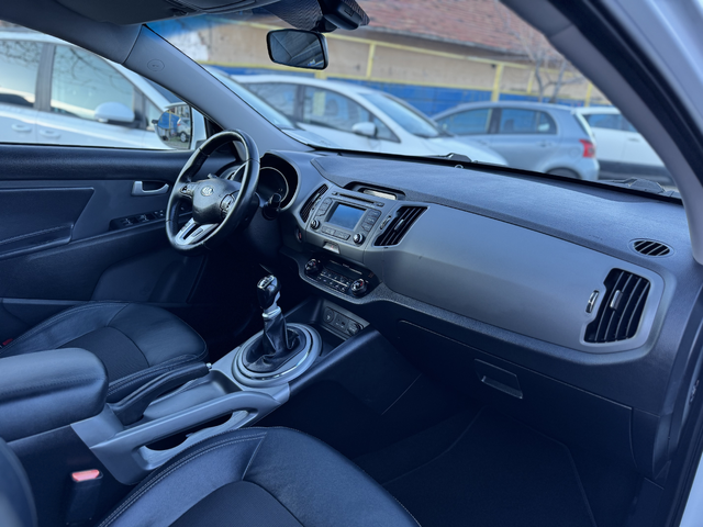 Kia Sportage Kia Sportage 2.0d 4x4 FaceLift - автомобили, коли, обяви за нови и употребявани 6