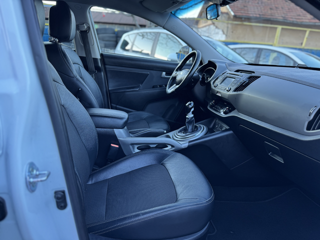 Kia Sportage Kia Sportage 2.0d 4x4 FaceLift - автомобили, коли, обяви за нови и употребявани 7