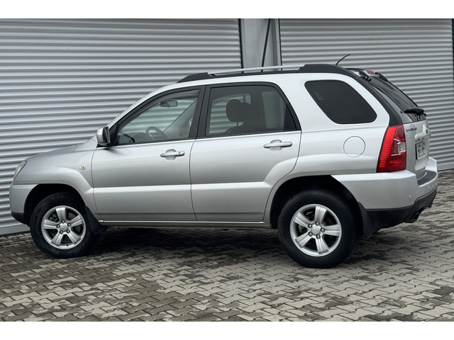 Kia Sportage 2,0i GPL,141ps,климатрон.,esp,ел.пак.,борд.,мулти - автомобили, коли, обяви за нови и употребявани 2