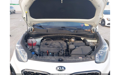 Kia Sportage 2.4L I-4 DI, DOHC, VVT, 181HP Front Wheel Drive - автомобили, коли, обяви за нови и употребявани 9