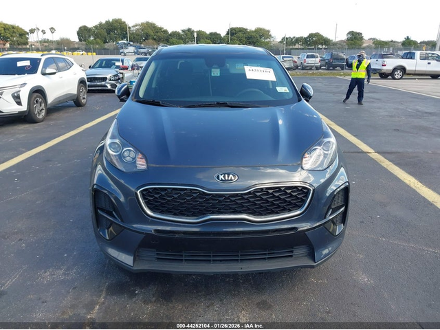 Kia Sportage 2.4L I-4 DI, DOHC, VVT, 181HP Front Wheel Drive - автомобили, коли, обяви за нови и употребявани 11