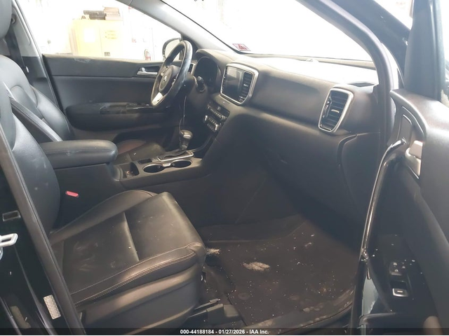 Kia Sportage 2.4L I-4 DI, DOHC, VVT, 181HP Front Wheel Drive - автомобили, коли, обяви за нови и употребявани 4