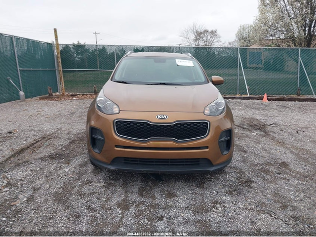 Kia Sportage 2.4L I-4 DI, DOHC, VVT, 181HP Front Wheel Drive - автомобили, коли, обяви за нови и употребявани 11