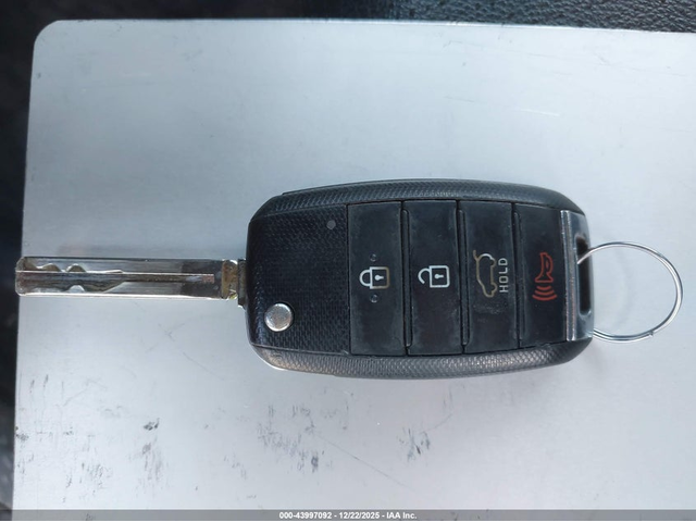 Kia Sportage 2.4L I-4 DI, DOHC, VVT, 181HP Front Wheel Drive - автомобили, коли, обяви за нови и употребявани 10