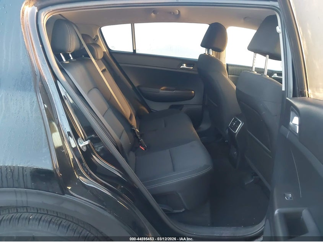 Kia Sportage 2.4L I-4 DI, DOHC, VVT, 181HP Front Wheel Drive - автомобили, коли, обяви за нови и употребявани 7