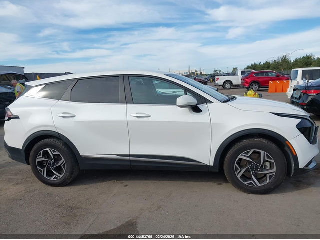 Kia Sportage 2.5L I-4 DI, DOHC, VVT, 187HP Front Wheel Drive - автомобили, коли, обяви за нови и употребявани 12