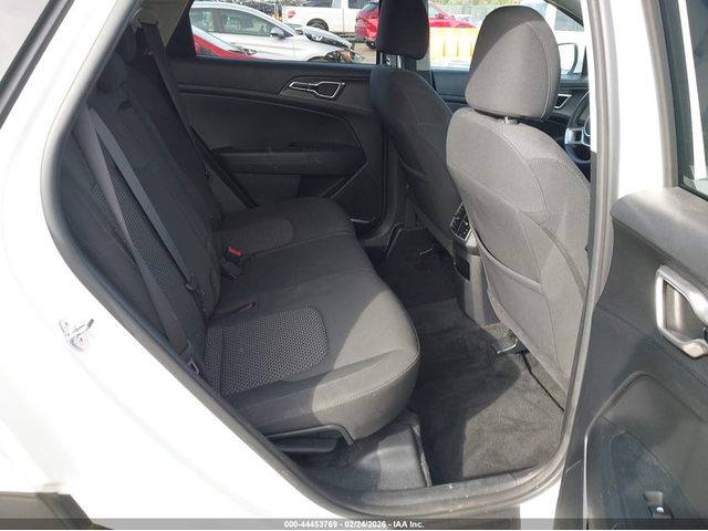 Kia Sportage 2.5L I-4 DI, DOHC, VVT, 187HP Front Wheel Drive - автомобили, коли, обяви за нови и употребявани 7