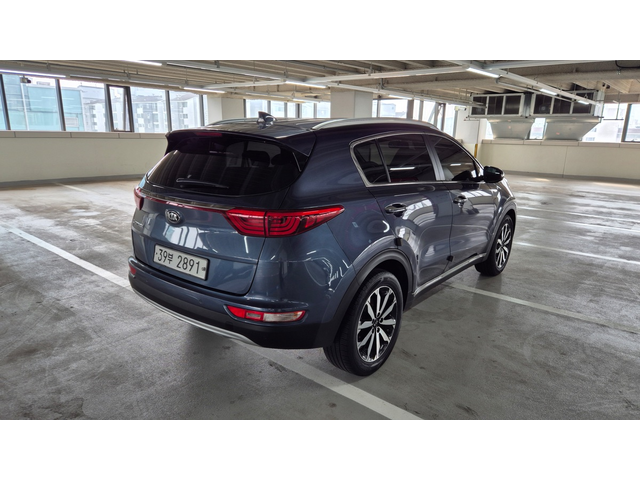 KIA Sportage - автомобили, коли, обяви за нови и употребявани 4