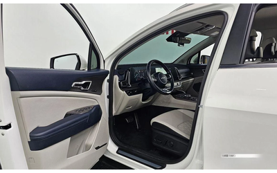 Kia Sportage - автомобили, коли, обяви за нови и употребявани 9