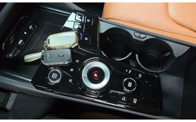 Kia Sportage LPG 2.0 2WD * НАЙ-ДОБРА ЦЕНА В БЪЛГАРИЯ* - автомобили, коли, обяви за нови и употребявани 8