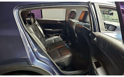 Kia Sportage - автомобили, коли, обяви за нови и употребявани 11