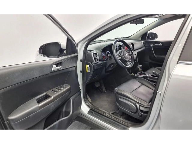 Kia Sportage - автомобили, коли, обяви за нови и употребявани 10