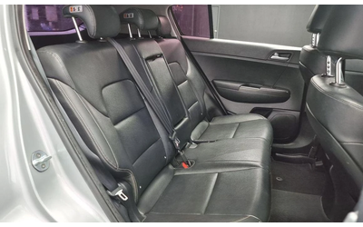 Kia Sportage - автомобили, коли, обяви за нови и употребявани 11