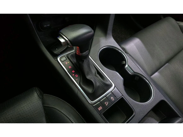 Kia Sportage Diesel 2WD Noblesse  * НАЙ-ДОБРА ЦЕНА В БЪЛГАРИЯ* - автомобили, коли, обяви за нови и употребявани 8